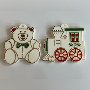 Vintage AVON Holiday cookie cutters Or ornaments